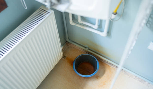 Best Emergency water damage restoration  in Una, WA